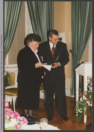 Verleihung der Goldenen Sportplakette der Stadt Kassel an Margarita Gerke, 1991