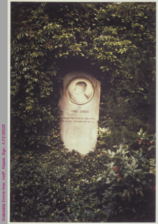 Grabstätte von Emma Ihrer in Berlin-Friedrichsfelde